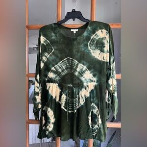 Earth bound trading green and white tie dyed top